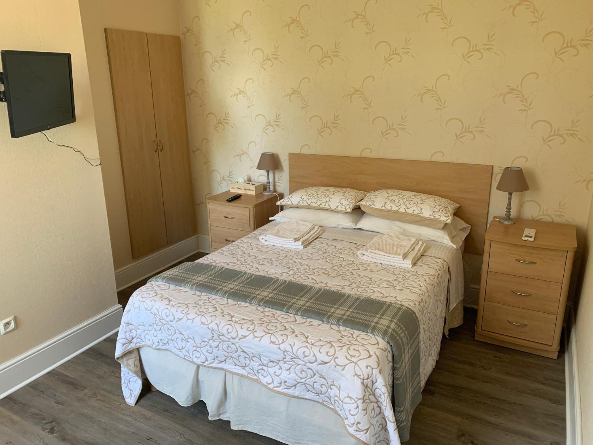 Le Pontet Bed & Breakfast Miramont-de-Guyenne Exterior photo