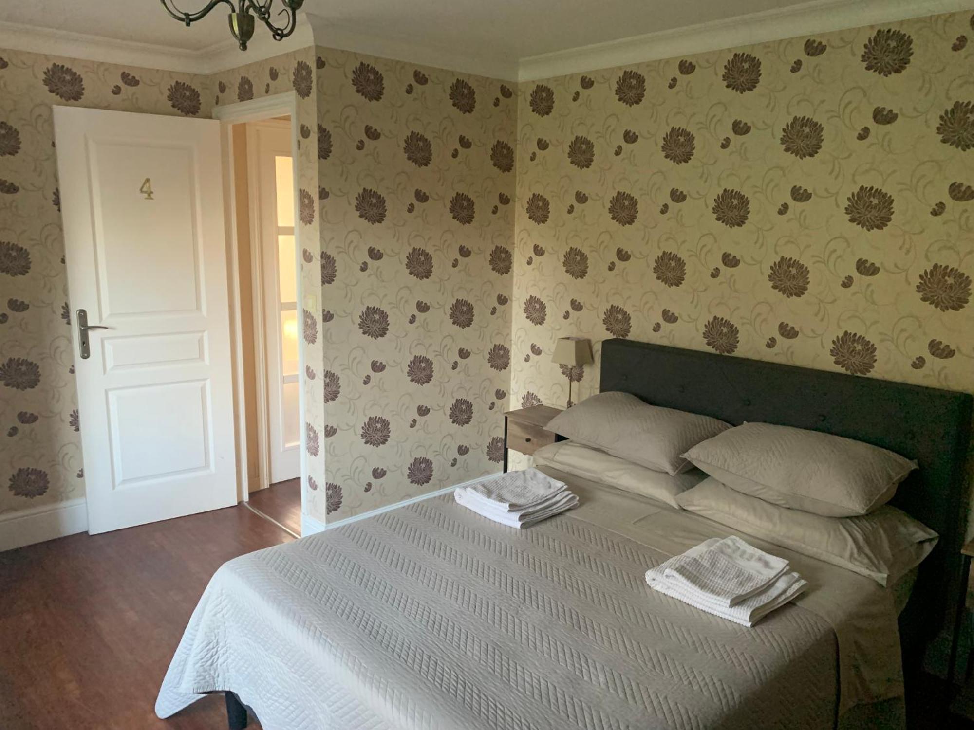 Le Pontet Bed & Breakfast Miramont-de-Guyenne Exterior photo